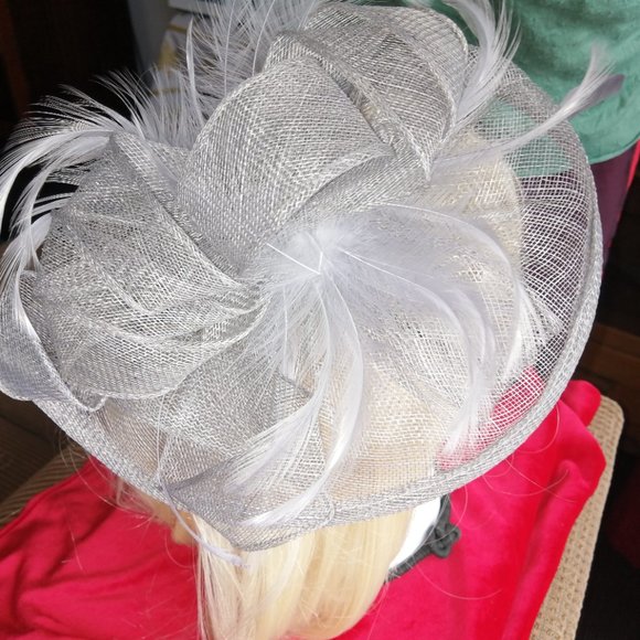 Fascinator - Picture 1 of 5